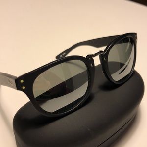 Nike Achieve Matte Black/ Volt 🕶